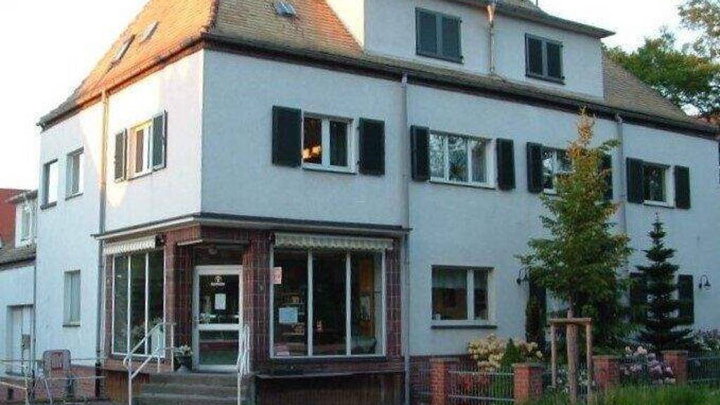 Wohnung zum Kauf 145.000 € 8 Zimmer 158 m² 1. Geschoss Meuselwitz 04610