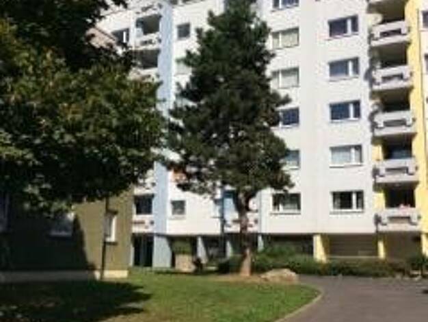 Wohnung zur Miete 856 € 3 Zimmer 76,6 m² 4. Geschoss frei ab 08.09.2026 Luxemburger Str. 17 Heuchelhof Würzburg 97084