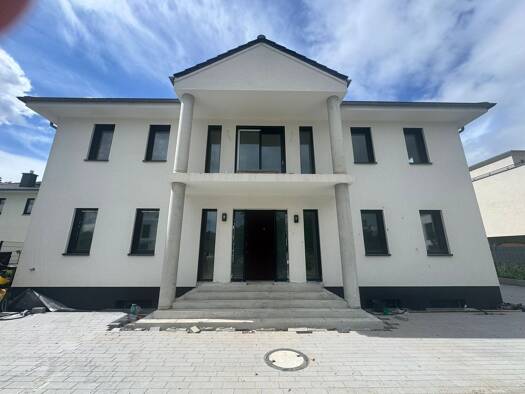 Villa zum Kauf - Erstbezug provisionsfrei 1.840.000 € 10 Zimmer 550 m² 862 m² Grundstück frei ab sofort Groß Glienicke Potsdam 14476