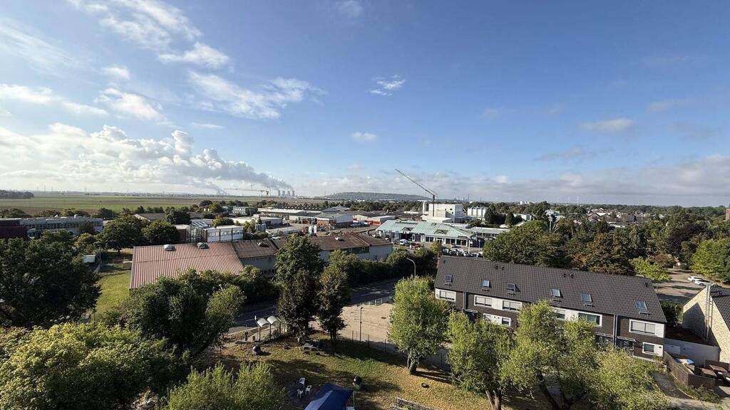 WG-Zimmer zum Kauf 134.900 € 4 Zimmer 112 m² 7. Geschoss Tüschenbroich Grevenbroich 41516