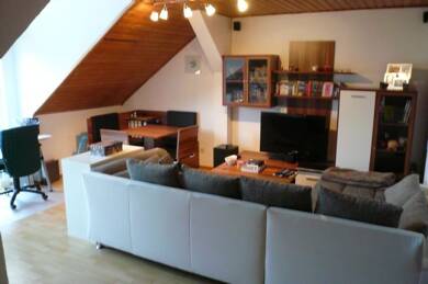 Wohnung zur Miete 470 € 2 Zimmer 61 m² Geschoss 2/2 frei ab 01.08.2025 Dreifaltigkeit Amberg 92224