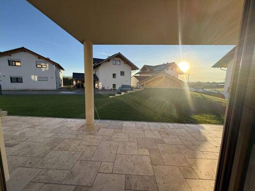 Wohnung zur Miete - Erstbezug 1.060 € 3 Zimmer 92 m² frei ab 01.04.2026 Schonstett 83137