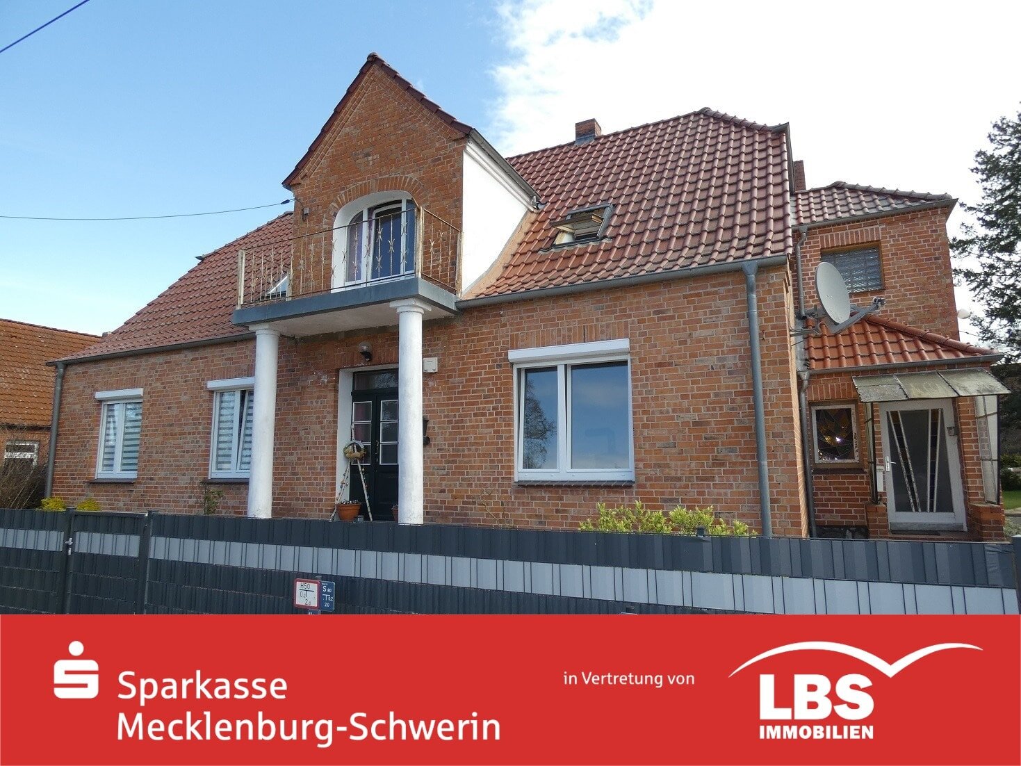 Mehrfamilienhaus zur Zwangsversteigerung provisionsfrei 150.500 € 7 Zimmer 196 m²<br/>Wohnfläche 1.734 m²<br/>Grundstück Am Brink 1 Bockup Malliß 19294