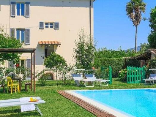 Haus zum Kauf 1.100.000 € 300 m² Lucca 55100