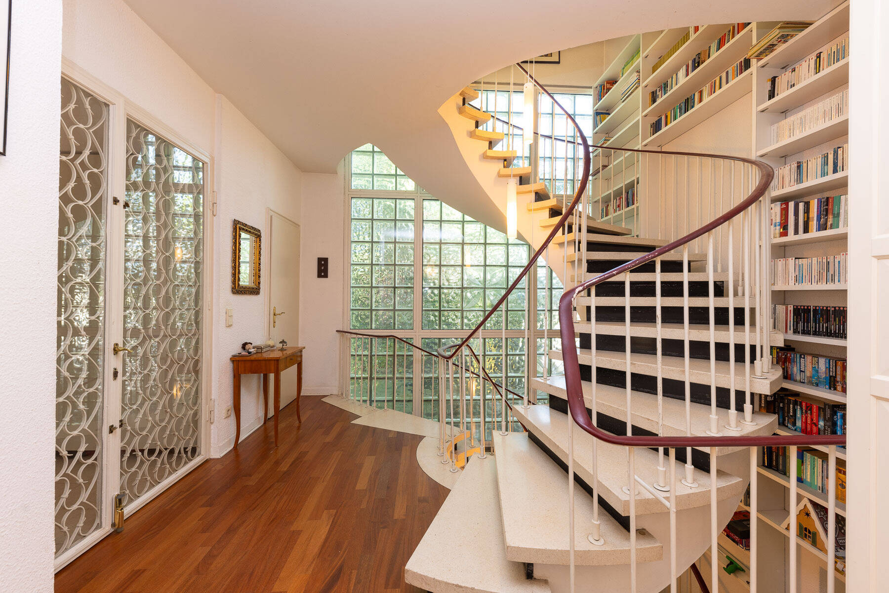 Property thumbnail 9