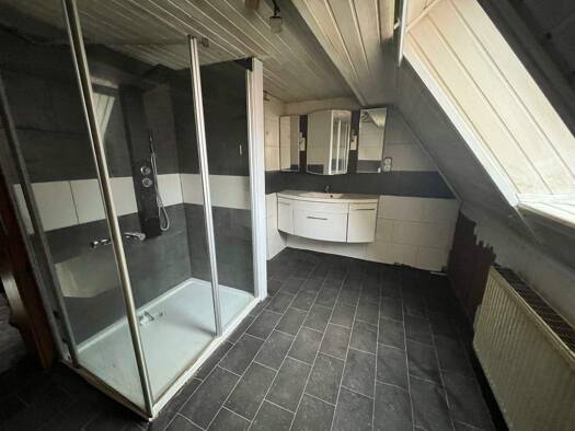 Einfamilienhaus zum Kauf 95.000 € 4 Zimmer 111 m² 434 m² Grundstück Hausen Burladingen 72393