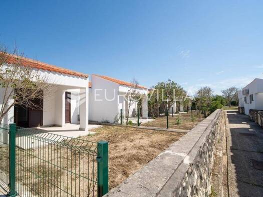 Haus zum Kauf 236.800 € 1 Zimmer 59 m² Kolanjski Gajac Kolan
