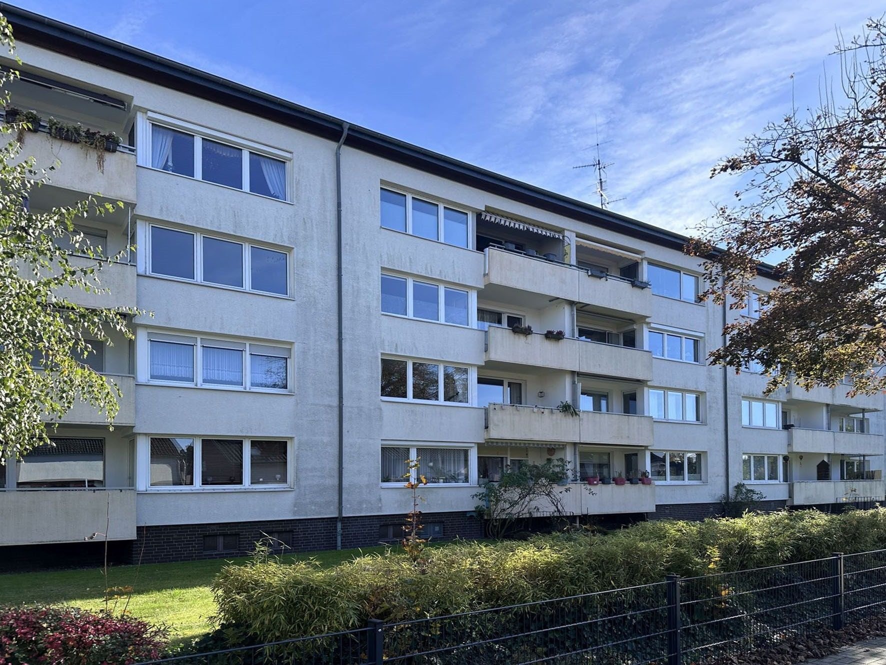 Wohnung zum Kauf 150.000 € 3 Zimmer 77 m²<br/>Wohnfläche Burgdorf - Nord Burgdorf 31303