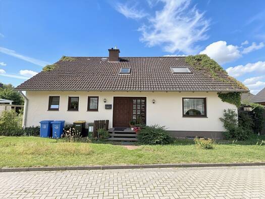 Mehrfamilienhaus zum Kauf 485.000 € 6 Zimmer 165 m² 592 m² Grundstück frei ab 01.05.2027 Itzum Hildesheim 31141