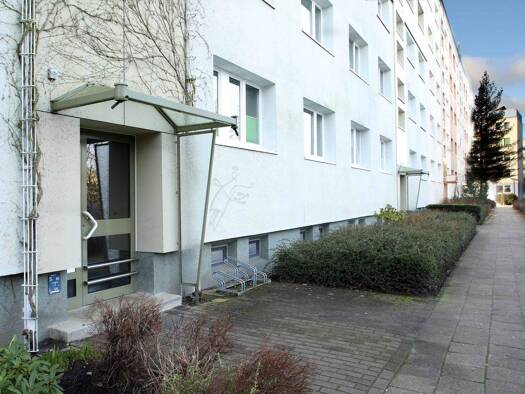Wohnung zur Miete 456 € 4 Zimmer 75,5 m² 5. Geschoss Willi-Bredel-Straße 20 Vogelviertel Neubrandenburg 17034