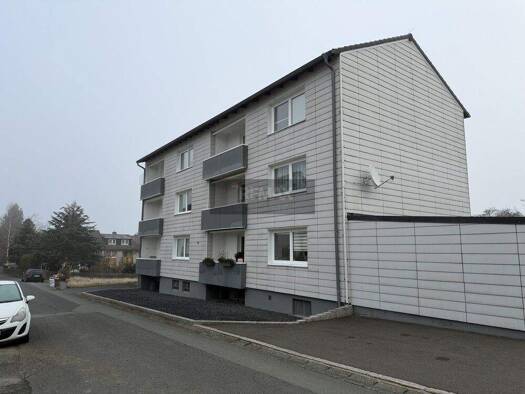 Wohnung zur Miete 600 € 3 Zimmer 80 m² Lichtenberg 95192