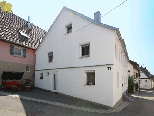 Doppelhaushälfte zum Kauf 330.000 € 4 Zimmer 96 m² 75 m² Grundstück Ehningen 71139