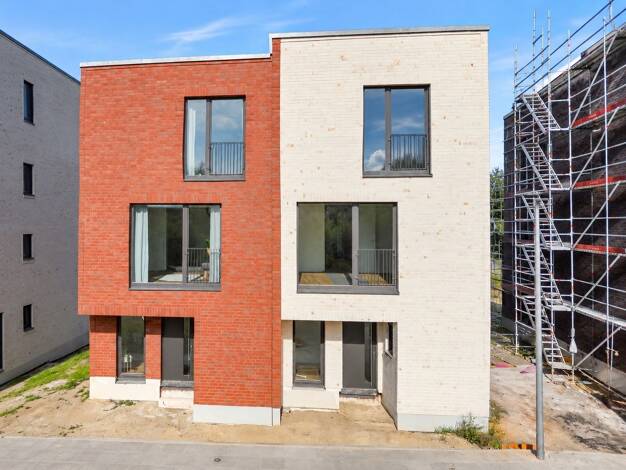 Doppelhaushälfte zum Kauf - Erstbezug 879.000 € 5 Zimmer 176,5 m² frei ab 01.12.2026 Jenfeld Hamburg 22045