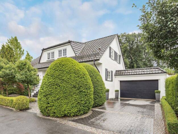 Einfamilienhaus zum Kauf 1.249.000 € 6,5 Zimmer 255 m² 1.099 m² Grundstück Isernhagen-Süd Hannover / Isernhagen-Süd 30657