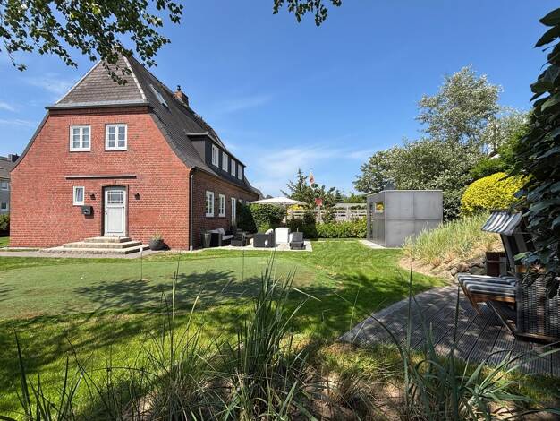 Haus zum Kauf 1.450.000 € 5 Zimmer 146 m² 580 m² Grundstück Budersandstraße 31 Hörnum (Sylt) 25997