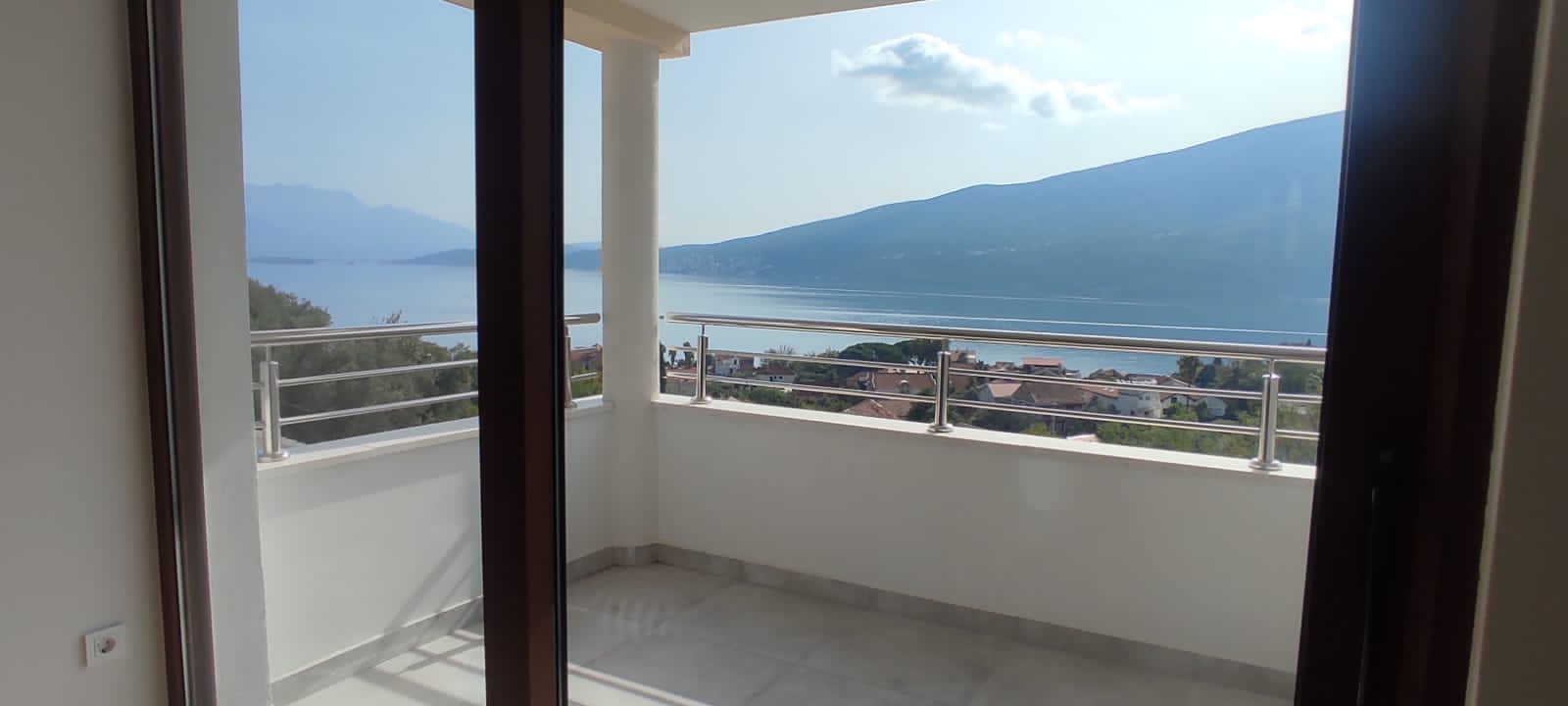 Wohnung zum Kauf provisionsfrei 215.000 € 3 Zimmer 67 m²<br/>Wohnfläche Herceg Novi