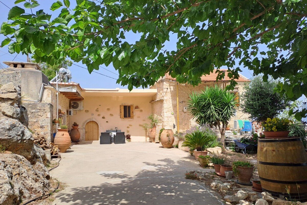 Villa zum Kauf 375.000 € 4 Zimmer 201 m²<br/>Wohnfläche 376 m²<br/>Grundstück Chania Sellia 73008