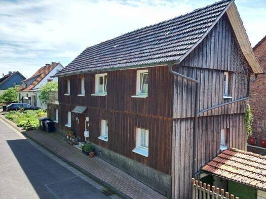 Einfamilienhaus zum Kauf 65.000 € 4 Zimmer 80 m² 194 m² Grundstück Mäckelsdorf Waldkappel 37284