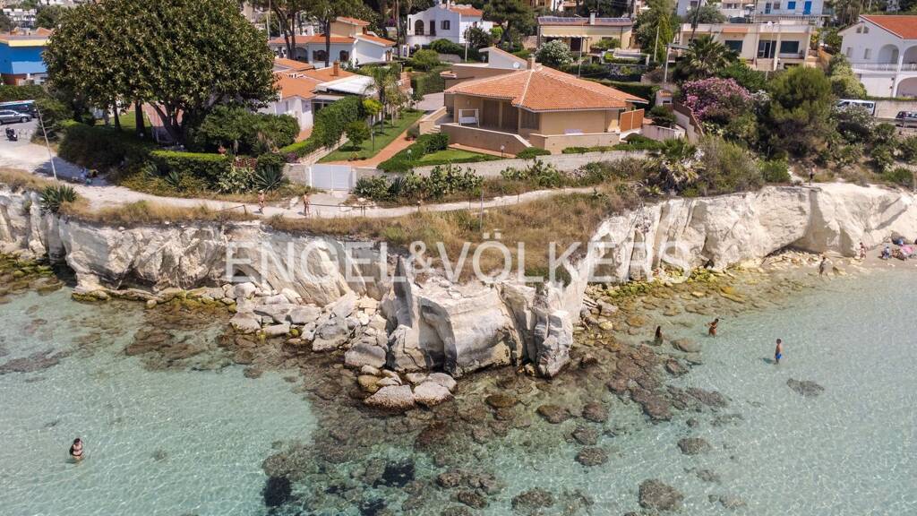 Haus zum Kauf 1.350.000 € 3 Zimmer 239 m² 1.100 m² Grundstück Via dei Lidi 475 Siracusa 96100