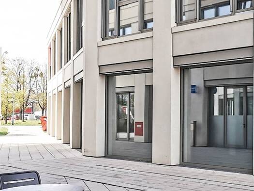 Laden zur Miete 22 € 583 m² Verkaufsfläche teilbar ab 450 m² München 80807