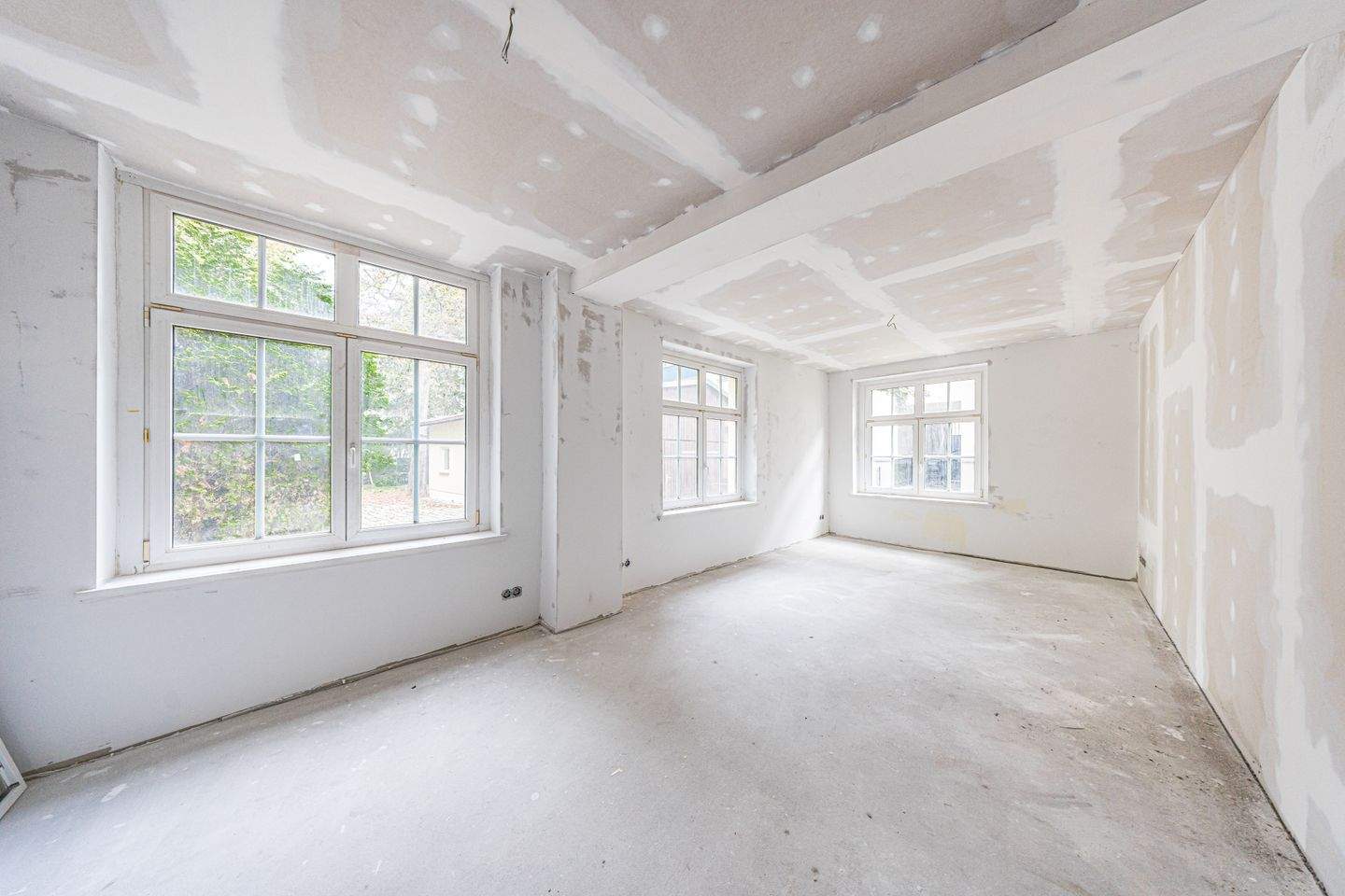 Property thumbnail 2