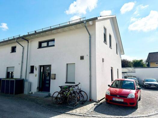 Doppelhaushälfte zum Kauf 619.000 € 4 Zimmer 110 m² 190 m² Grundstück frei ab 01.02.2026 Westerndorf St Peter Rosenheim 83024