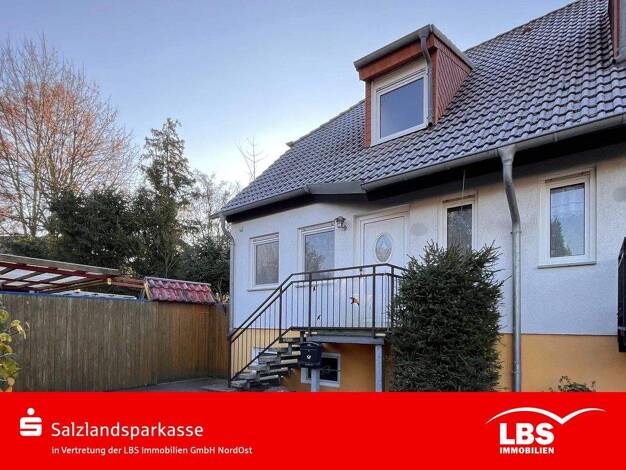 Doppelhaushälfte zum Kauf 136.000 € 3 Zimmer 74,4 m² 551 m² Grundstück Staßfurt 39418