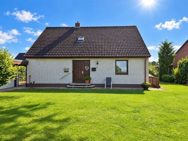 Einfamilienhaus zum Kauf 399.000 € 6 Zimmer 143 m² 878 m² Grundstück Nortorf 24589