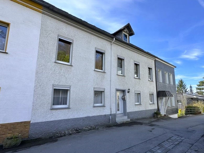 Reihenmittelhaus zum Kauf 155.000 € 8 Zimmer 158 m²<br/>Wohnfläche 308 m²<br/>Grundstück Altstadt Arnsberg 59821