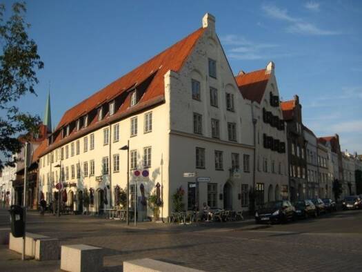 Wohnung zur Miete 980 € 2 Zimmer 71 m² 2. Geschoss frei ab 01.12.2025 Innenstadt Lübeck 23552