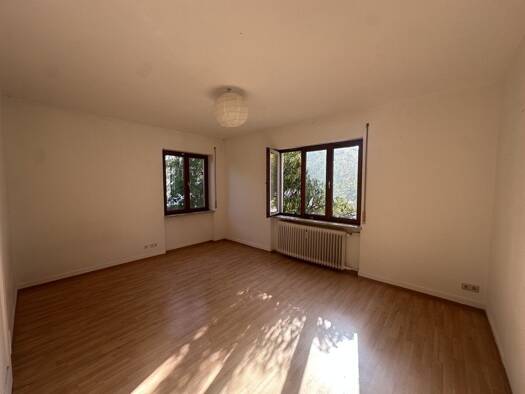 WG-Zimmer zur Miete auf Zeit 335 € 26,6 m² frei ab 16.09.2026 Martin-Luther-Straße 7 West Ludwigsburg 71638