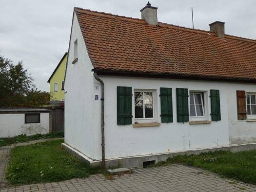 Wohnung zur Miete 350 € 1 Zimmer 20 m² EG Weidenbach 91746