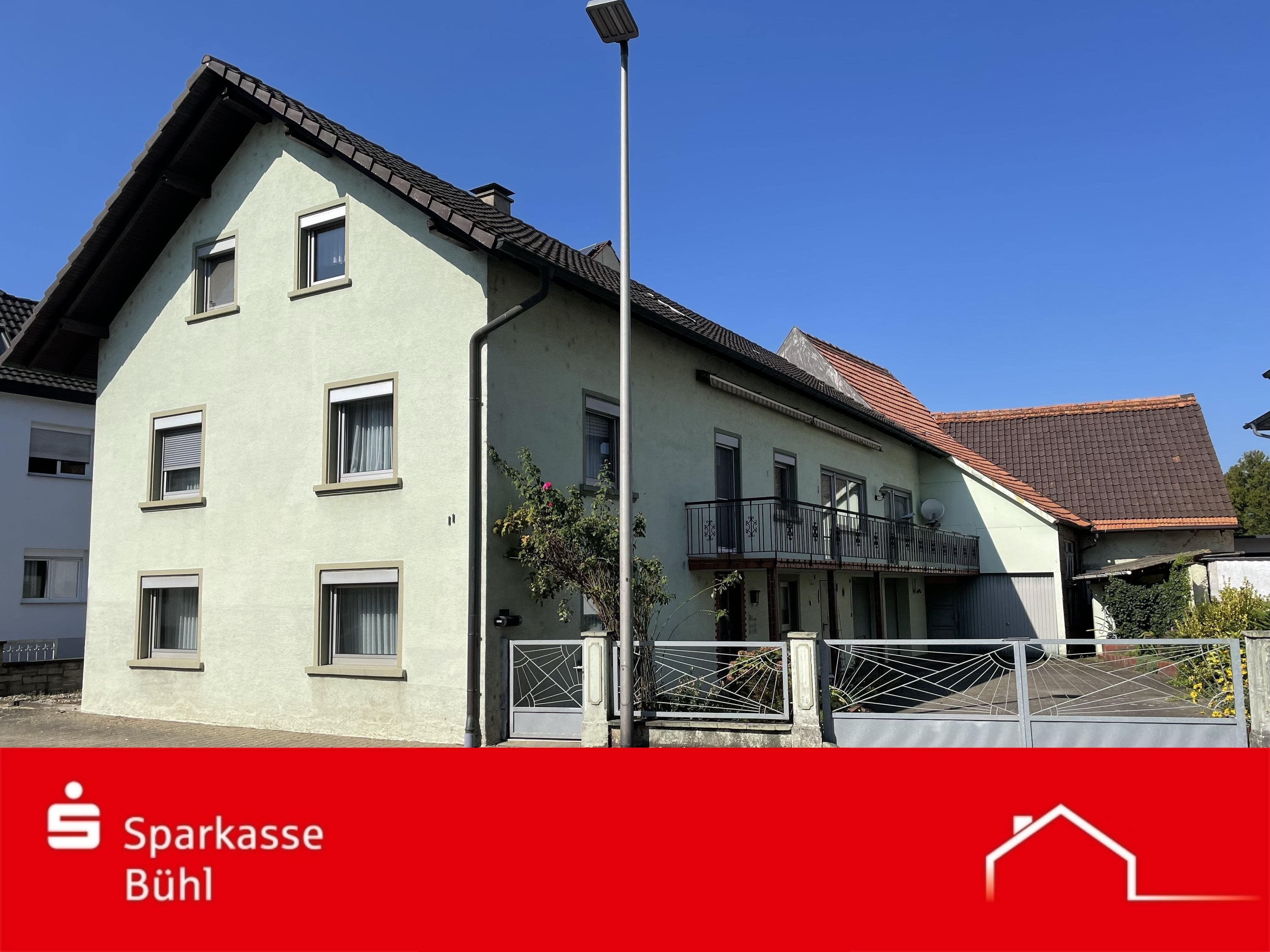 Einfamilienhaus zum Kauf 349.000 € 8 Zimmer 225,2 m²<br/>Wohnfläche 815 m²<br/>Grundstück ab sofort<br/>Verfügbarkeit Schwarzach Rheinmünster 77836