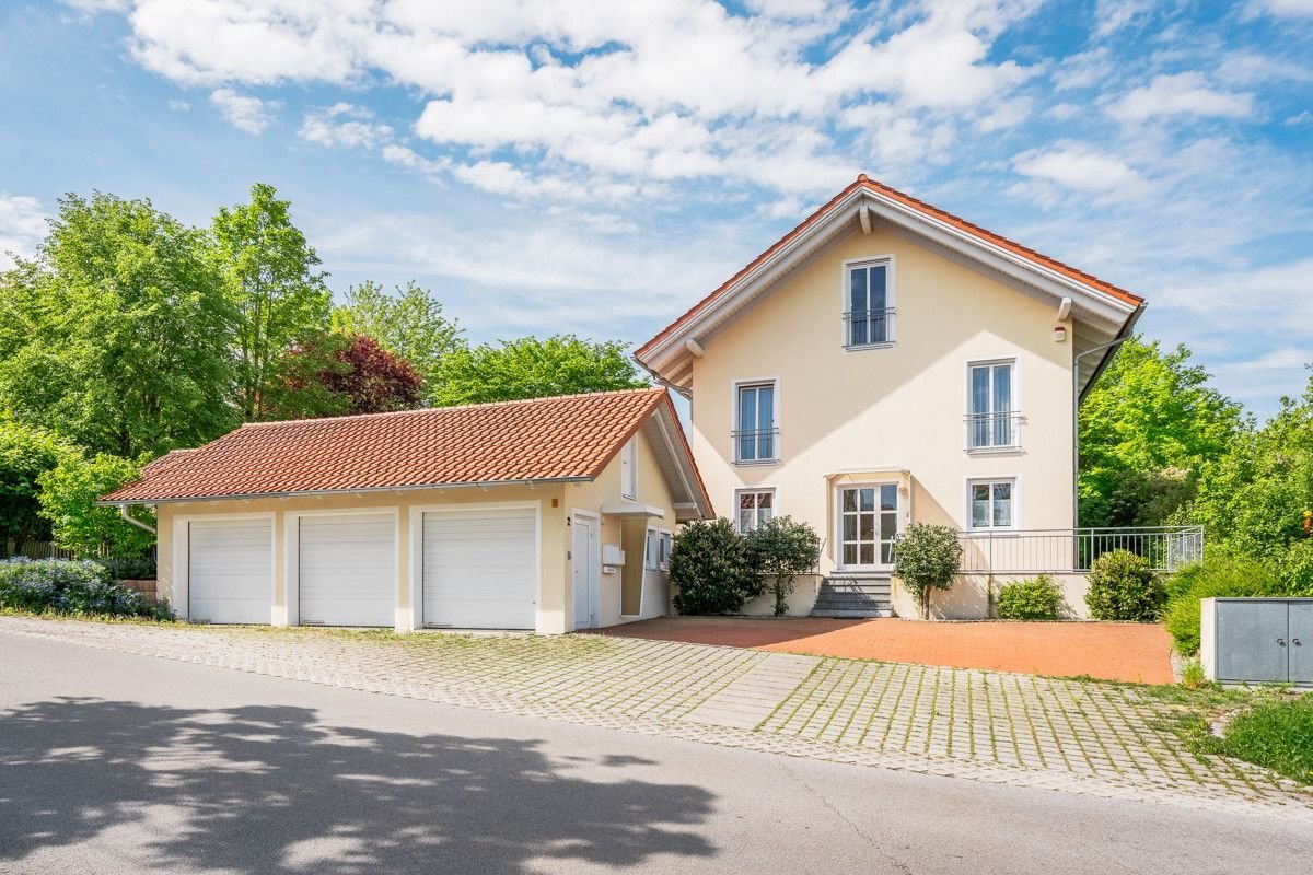 Einfamilienhaus zum Kauf 650.000 € 252 m²<br/>Wohnfläche 849 m²<br/>Grundstück Landau Landau an der Isar 94405