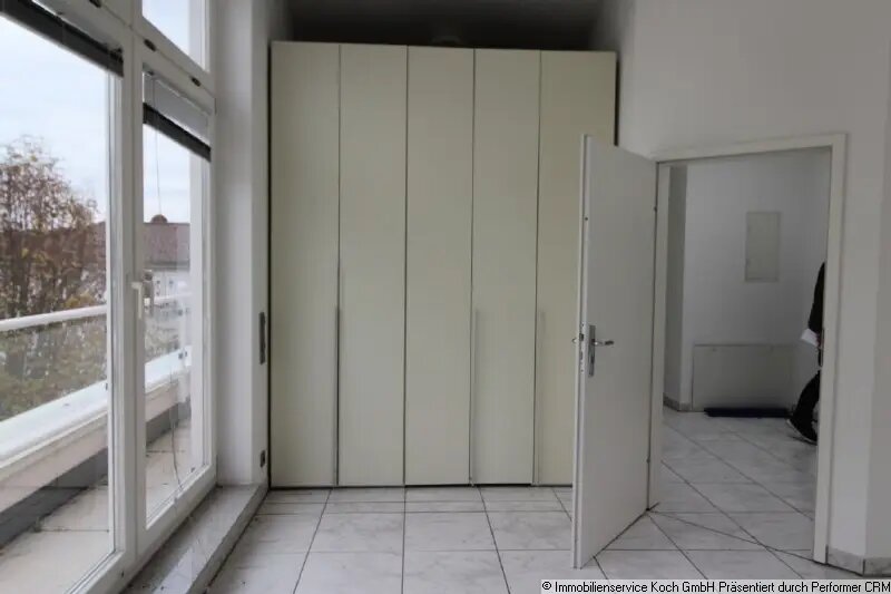 Wohnung zur Miete 700 € 4 Zimmer 179 m²<br/>Wohnfläche ab sofort<br/>Verfügbarkeit Gänsewiese Nordshausen Kassel 34132