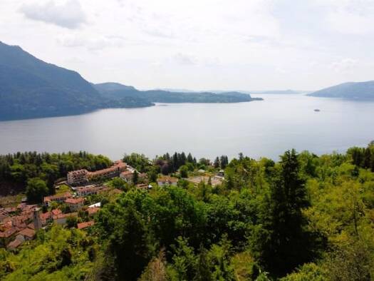 Villa zum Kauf 1.100.000 € 10 Zimmer 400 m² 10.000 m² Grundstück frei ab sofort Ghiffa