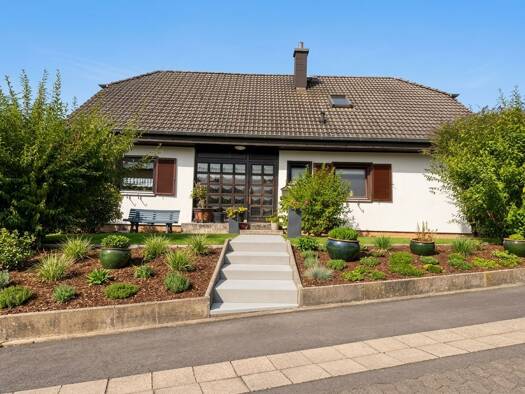 Einfamilienhaus zum Kauf 319.000 € 7 Zimmer 153 m² 616 m² Grundstück Breitfurt Blieskastel 66440