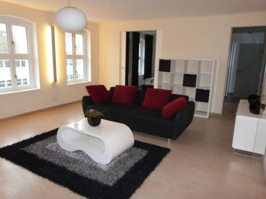 Wohnung zur Miete 700 € 3 Zimmer 121 m² frei ab sofort Max-Beer-Str. 29, Mitte Berlin 10119