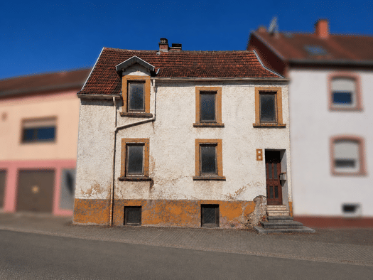 Reihenmittelhaus zum Kauf 89.000 € 6 Zimmer 110 m² frei ab sofort Ensheim Halberg 66131