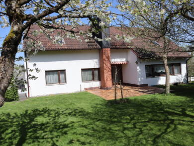 Mehrfamilienhaus zum Kauf 575.000 € 8 Zimmer 215 m² 880 m² Grundstück frei ab sofort Großhabersdorf Großhabersdorf 90613