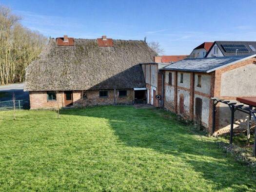 Einfamilienhaus zum Kauf 295.000 € 7 Zimmer 165 m² 956 m² Grundstück frei ab sofort Hauptstraße 52 Bargeshagen Admannshagen-Bargeshagen 18211