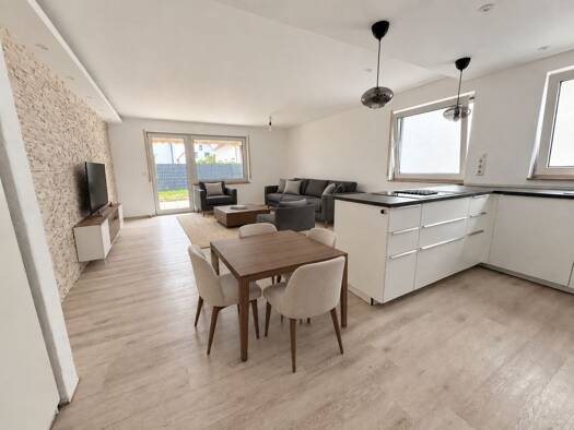 Wohnung zum Kauf 325.000 € 3,5 Zimmer 75 m² EG frei ab sofort Poppenweiler Ludwigsburg 71642