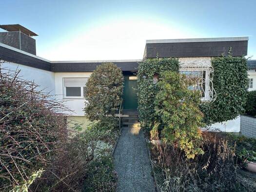 Reihenmittelhaus zum Kauf 529.000 € 5 Zimmer 123,7 m² 324 m² Grundstück frei ab sofort Carl-Goerdeler-Straße 19 Bad Homburg Bad Homburg vor der Höhe 61350