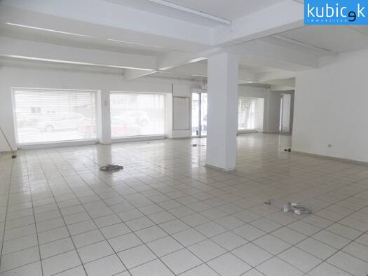 Ladenfläche zur Miete 5,53 € 185 m² Verkaufsfläche Groß-Schweinbarth 2221