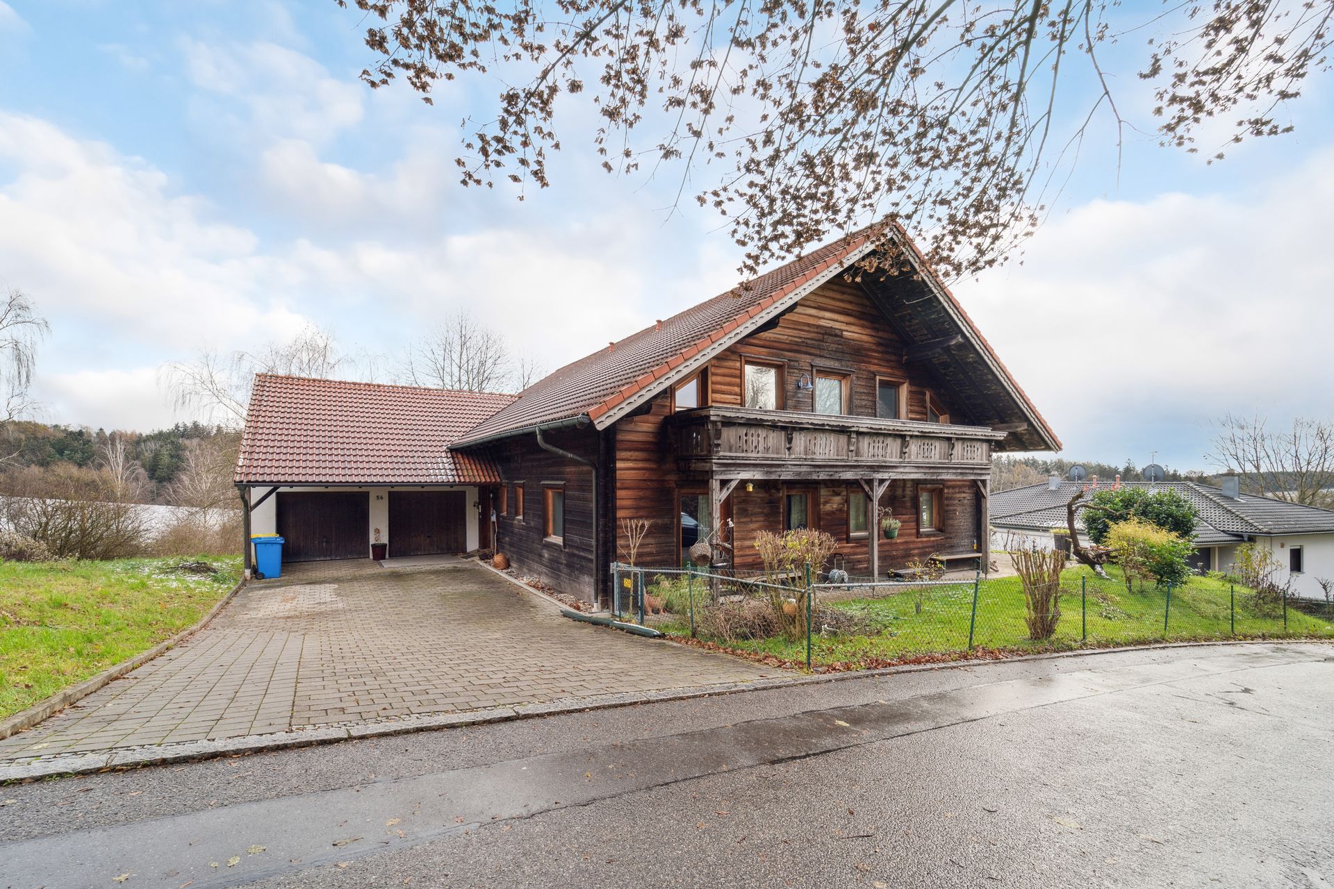 Einfamilienhaus zum Kauf 939.000 € 7 Zimmer 364 m²<br/>Wohnfläche 943 m²<br/>Grundstück Kirchberg Eggenfelden 84307