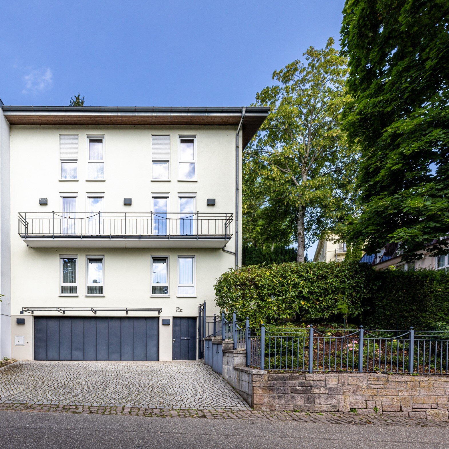 Einfamilienhaus zum Kauf 1.600.000 € 5 Zimmer 300 m²<br/>Wohnfläche 800 m²<br/>Grundstück Baden-Baden - Kernstadt Baden-Baden 76530