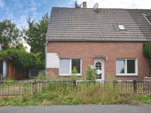 Doppelhaushälfte zum Kauf 145.000 € 4 Zimmer 80 m² 254 m² Grundstück Kellen Kleve 47533