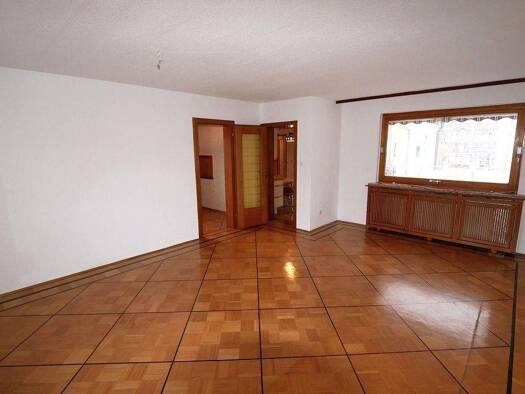 Wohnung zur Miete 600 € 3,5 Zimmer 95 m² 1. Geschoss Neustadt Neustadt b.Coburg 96465