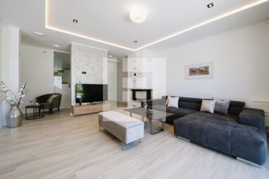 Haus zum Kauf 1.200.000 € 5 Zimmer 315 m² 400 m² Grundstück Makarska center