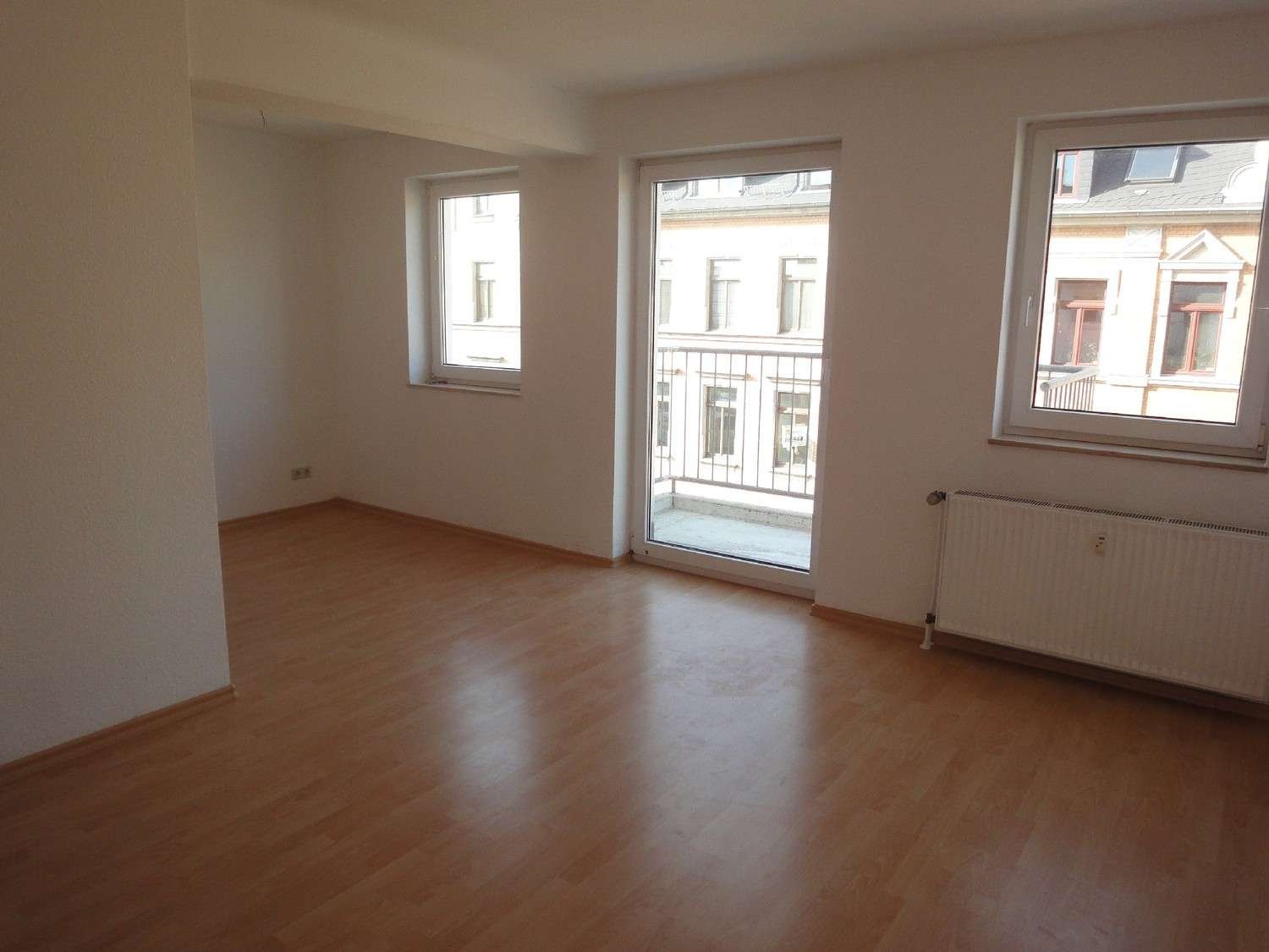 Wohnung zur Miete 250 € 2 Zimmer 54 m²<br/>Wohnfläche 4.<br/>Geschoss Limbacher Str. 24 Schloßchemnitz 027 Chemnitz 09113